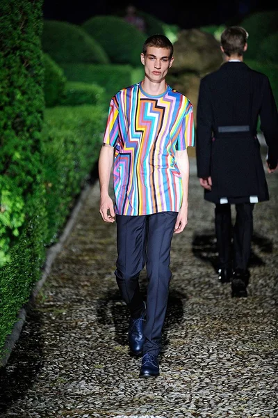 Look 33